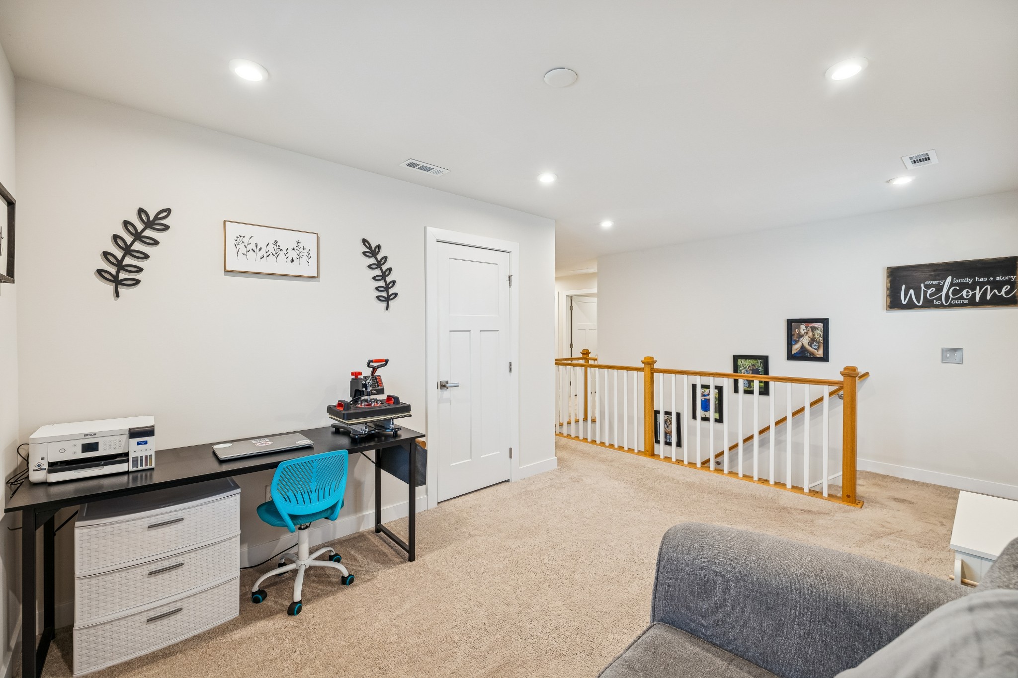 809 Mill Tree Court Smyrna, TN 37167 - Photo 18 of 42 a view of a livingroom with furniture