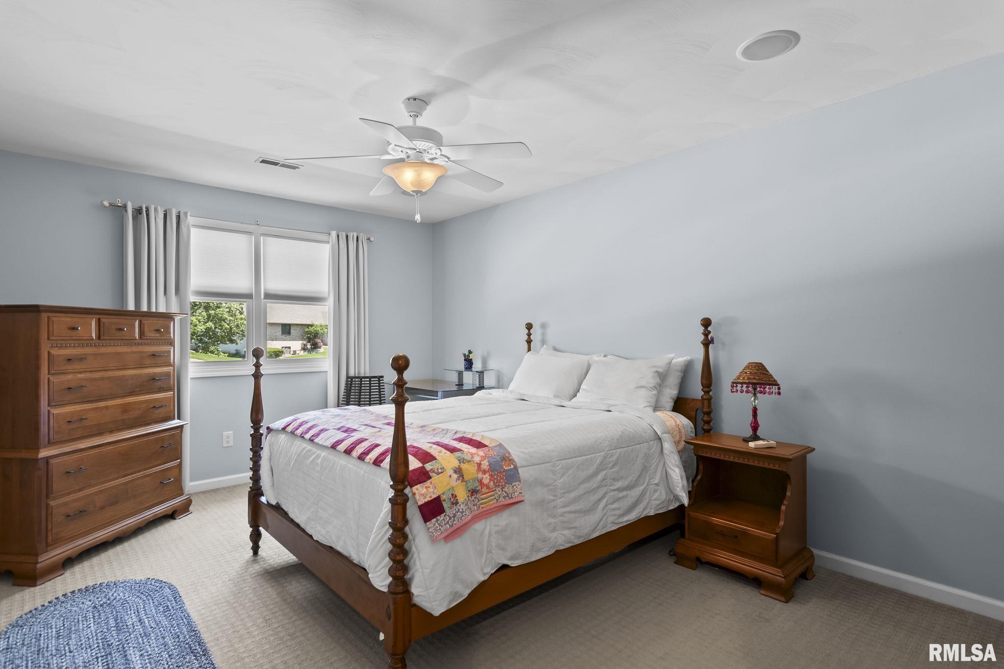 2716 Meadow Pointe Drive Springfield, IL 62702 - Photo 32 of 63