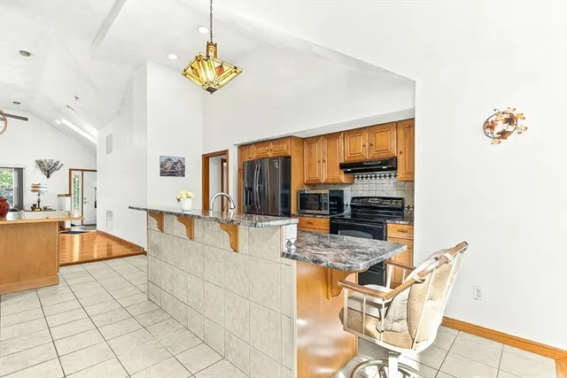 $799,000 | 1 Ludlow Avenue, Wakefield, MA 01880