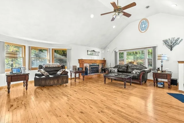 $799,000 | 1 Ludlow Avenue, Wakefield, MA 01880