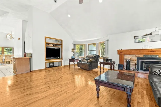 $799,000 | 1 Ludlow Avenue, Wakefield, MA 01880