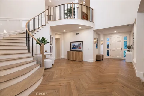 $7,550,000 | 8 Gleneagles Drive, Newport Beach, CA 92660