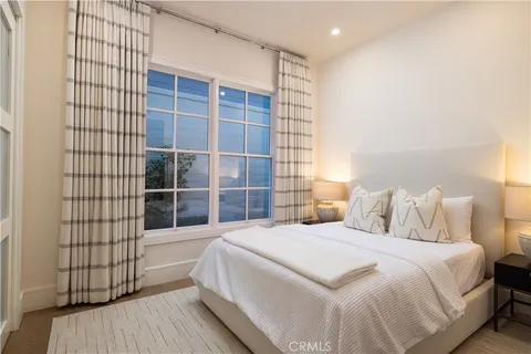 $7,550,000 | 8 Gleneagles Drive, Newport Beach, CA 92660