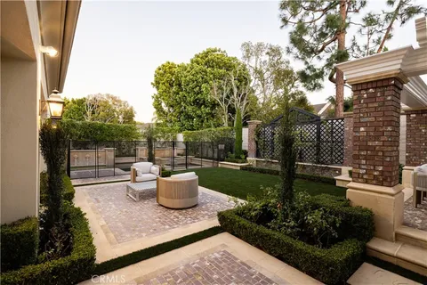 $7,550,000 | 8 Gleneagles Drive, Newport Beach, CA 92660