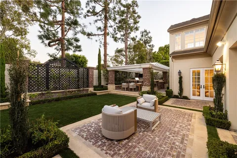 $7,550,000 | 8 Gleneagles Drive, Newport Beach, CA 92660