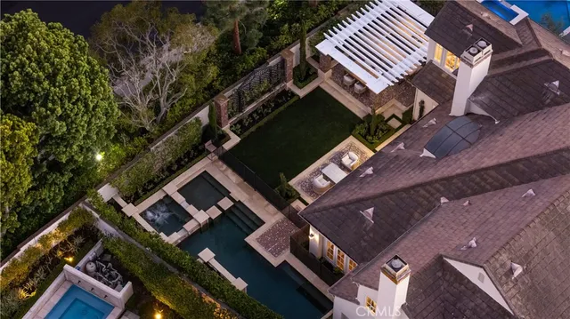 $7,950,000 | 8 Gleneagles Drive, Newport Beach, CA 92660