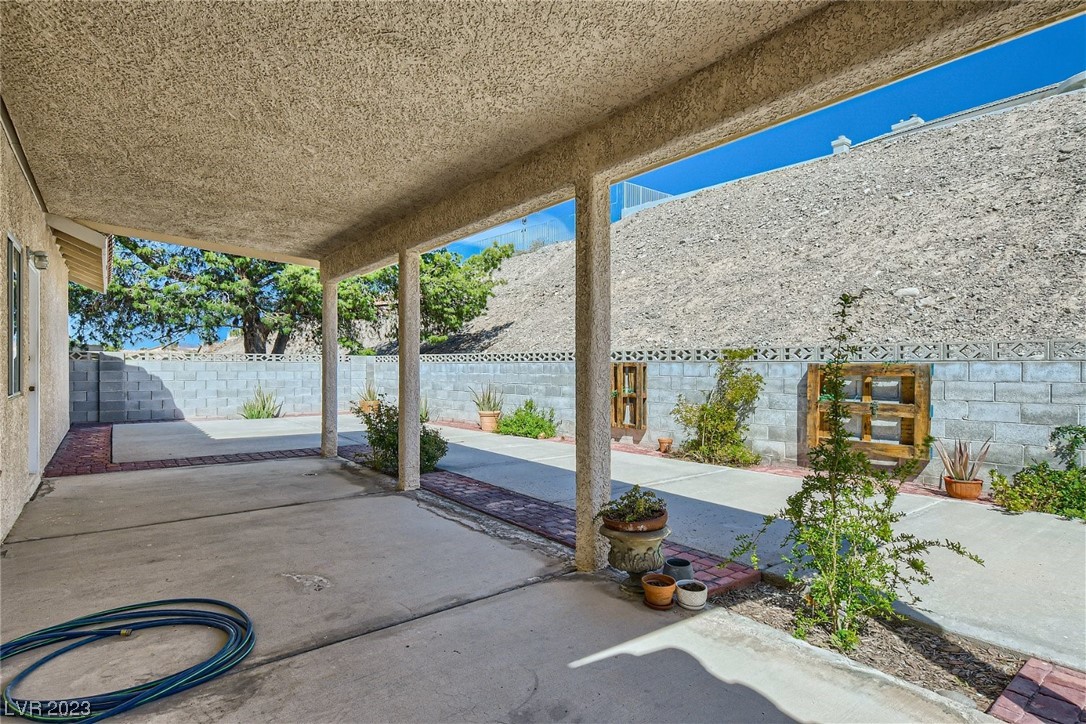 1920 Racine Drive Las Vegas, NV 89156 - Photo 10 of 11