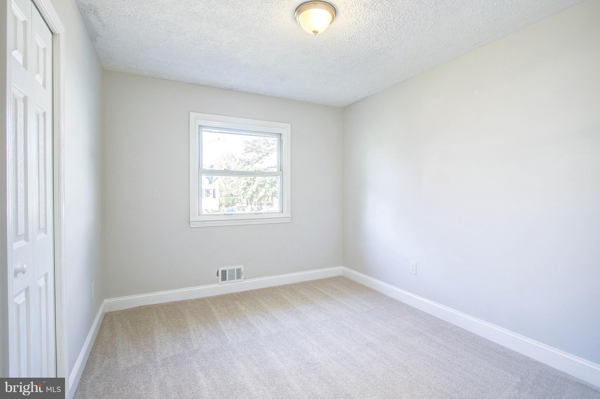 7563 Alleghany Road Manassas, VA 20111 - Photo 17 of 30 Bedroom