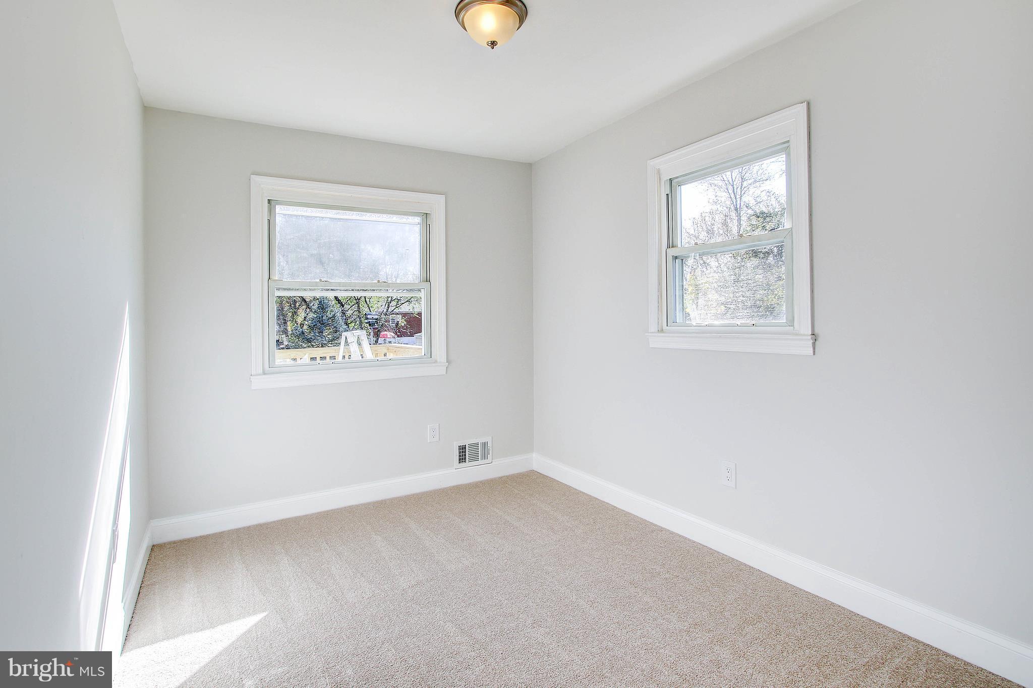 7563 Alleghany Road Manassas, VA 20111 - Photo 19 of 30 Bedroom