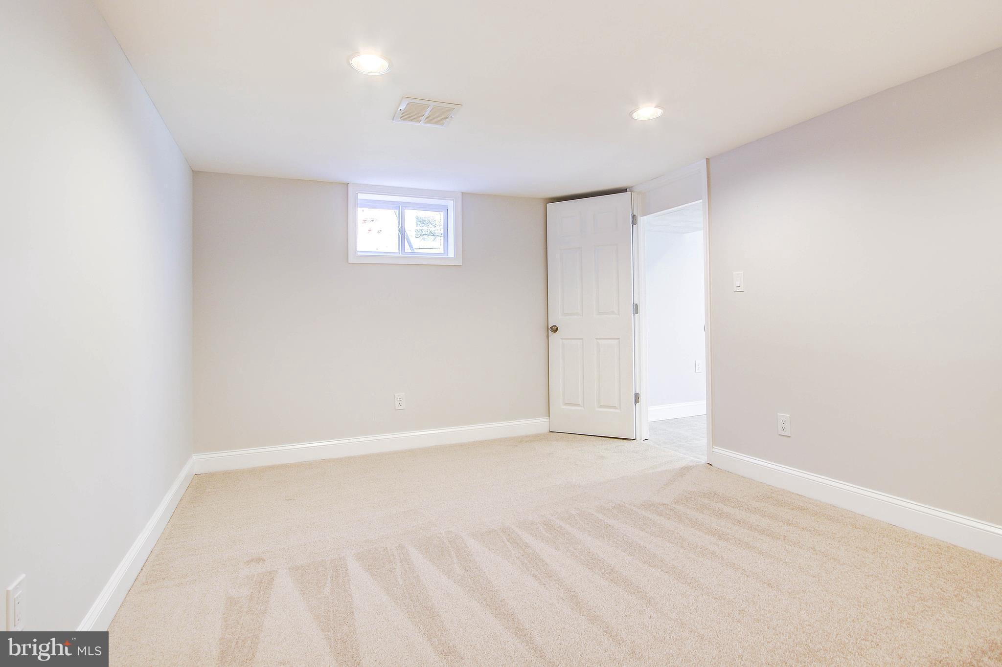 7563 Alleghany Road Manassas, VA 20111 - Photo 28 of 30 Bedroom