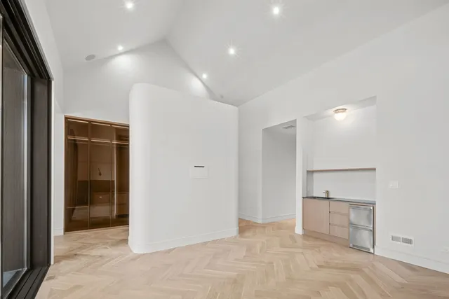 $2,699,000 | 3754 North Claremont Avenue, Chicago, IL 60618