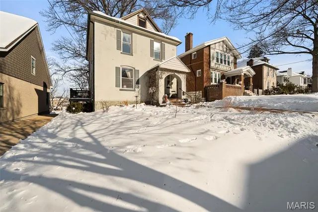 $349,900 | 7479 Hiawatha Avenue, Richmond Heights, MO 63117