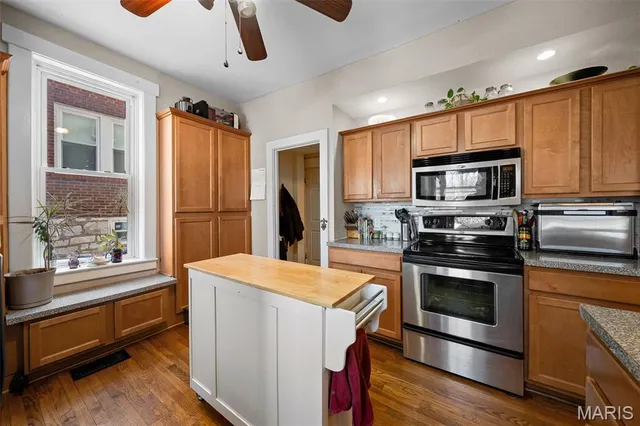 $349,900 | 7479 Hiawatha Avenue, Richmond Heights, MO 63117