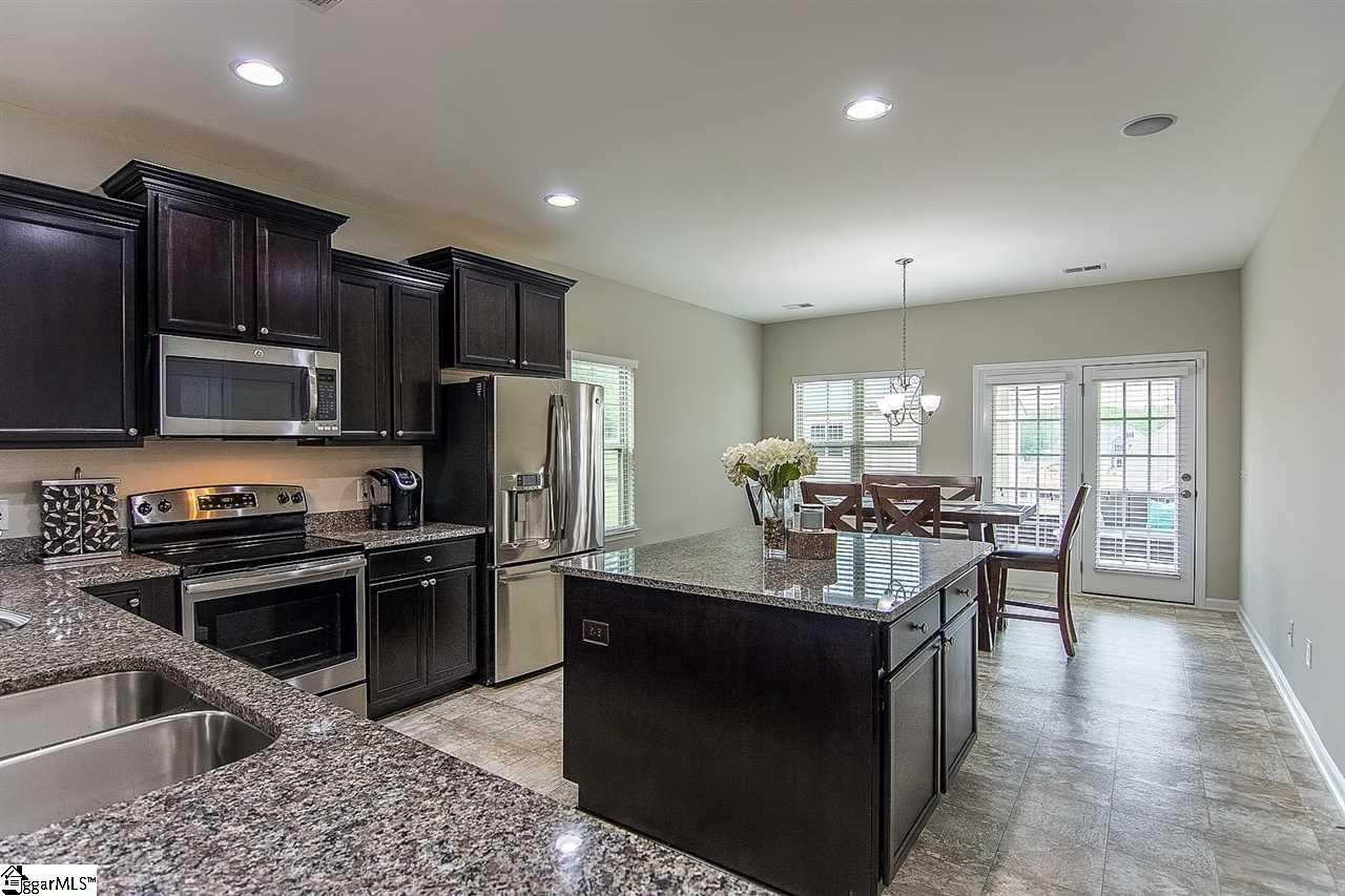 104 Remus Way Simpsonville, SC 29681 - Photo 3 of 30 Gallery Image 3