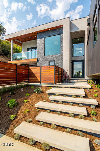 1375 Wierfield Drive Pasadena, CA 91105 - Photo 12 of 68 1375 Wierfield Dr Pasadena CA-small-005-