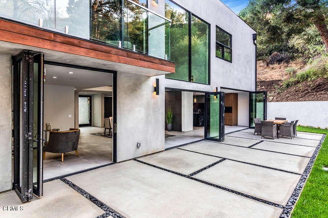 1375 Wierfield Drive Pasadena, CA 91105 - Photo 42 of 68 1375 Wierfield Dr Pasadena CA-small-044-