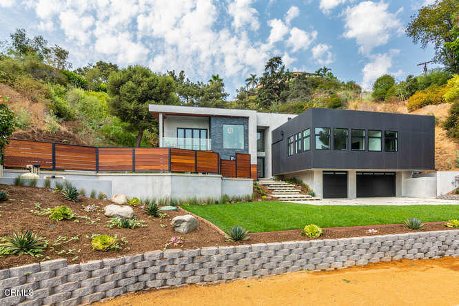 1375 Wierfield Drive Pasadena, CA 91105 - Photo 10 of 68 a front view of house with yard and green space