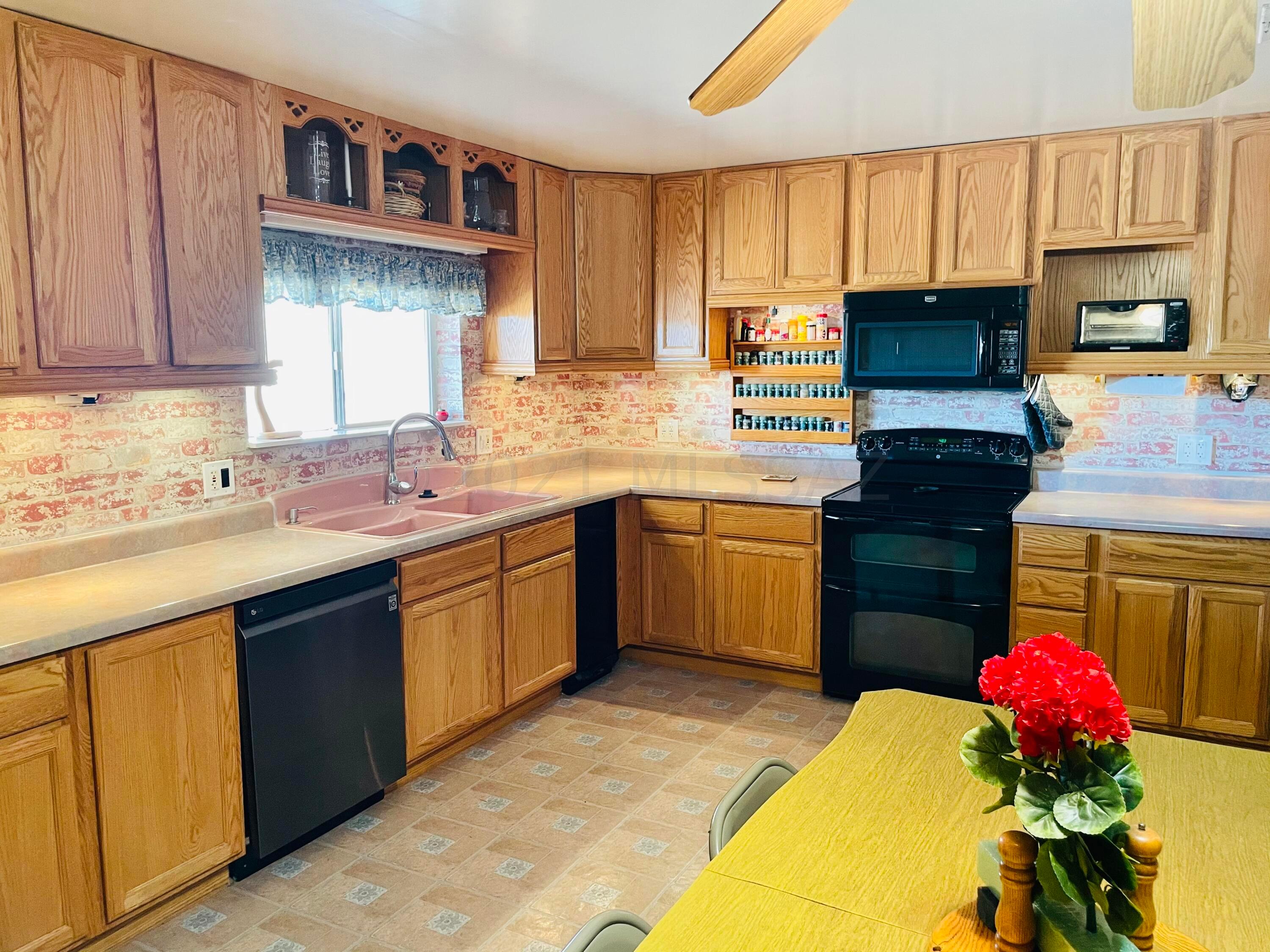 28280 South Rain Valley Road Elgin, AZ 85611 - Photo 10 of 46