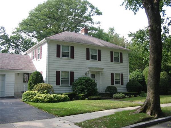 5 Saxon Road Worcester, MA 01602 - Photo 1 of 23 Gallery Image 1