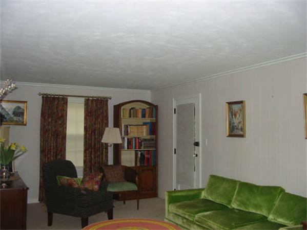 5 Saxon Road Worcester, MA 01602 - Photo 2 of 23 Gallery Image 2