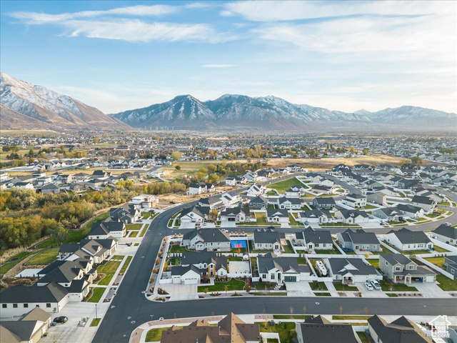 2033 Fortune Lane, Unit 462 Mapleton, UT 84664 - Photo 26 of 27 Birds eye view of property featuring a mountain view