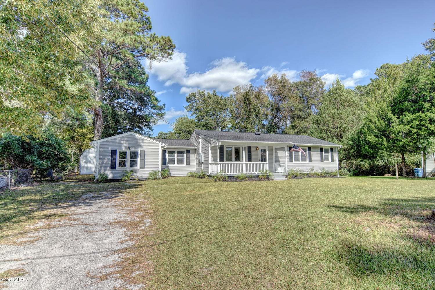 523 Swains Loop Road Jacksonville, NC 28546 - Photo 1 of 30 Main photo