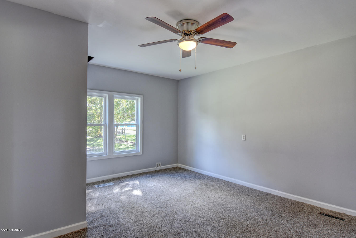 523 Swains Loop Road Jacksonville, NC 28546 - Photo 14 of 30 523 Swains Loop