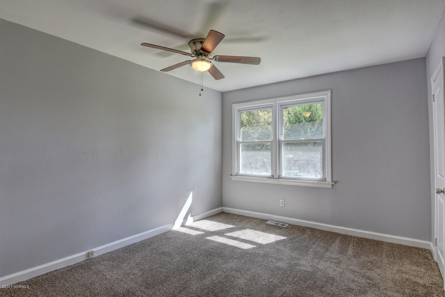 523 Swains Loop Road Jacksonville, NC 28546 - Photo 17 of 30 523 Swains Loop