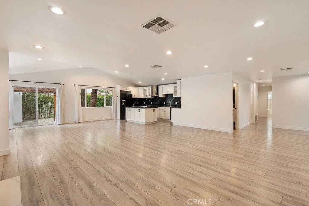 18646 Ingomar Street Reseda, CA 91335 - Photo 17 of 63