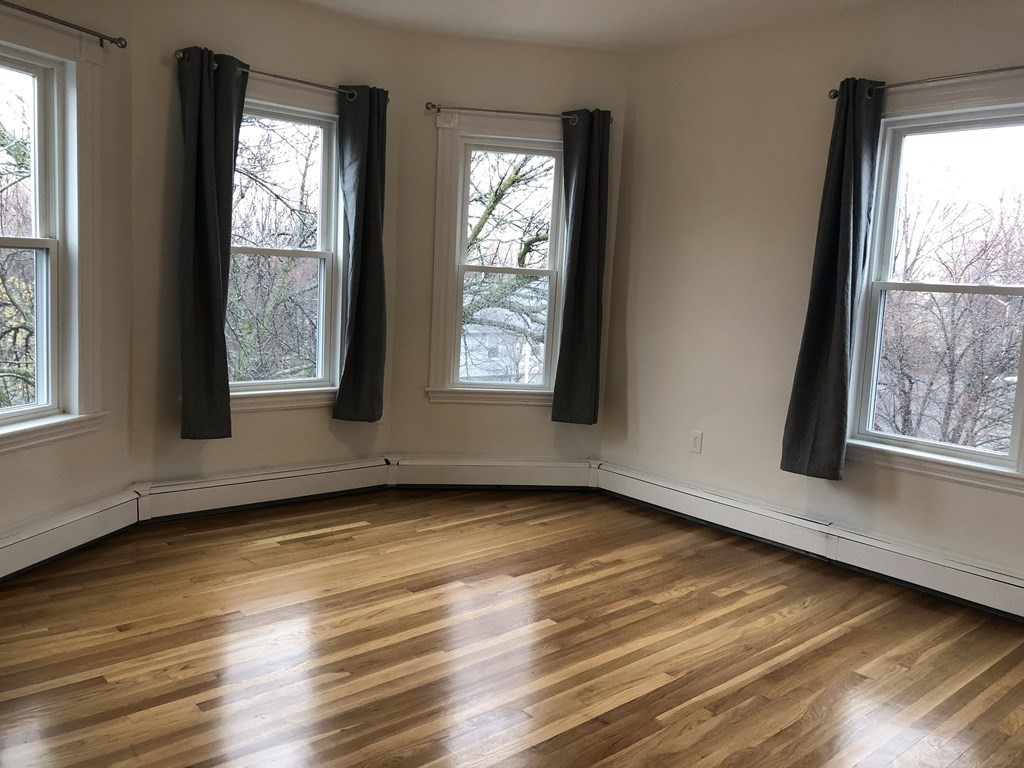 4 Hardwick Street, Unit 3 Cambridge, MA 02141 - Photo 8 of 14