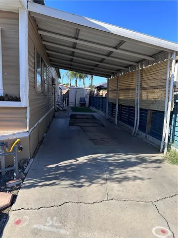 a view of outdoor space