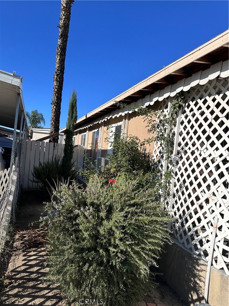 258 West 7th Street, Unit 51 San Jacinto, CA 92583 - Photo 5 of 14 a view of balcony