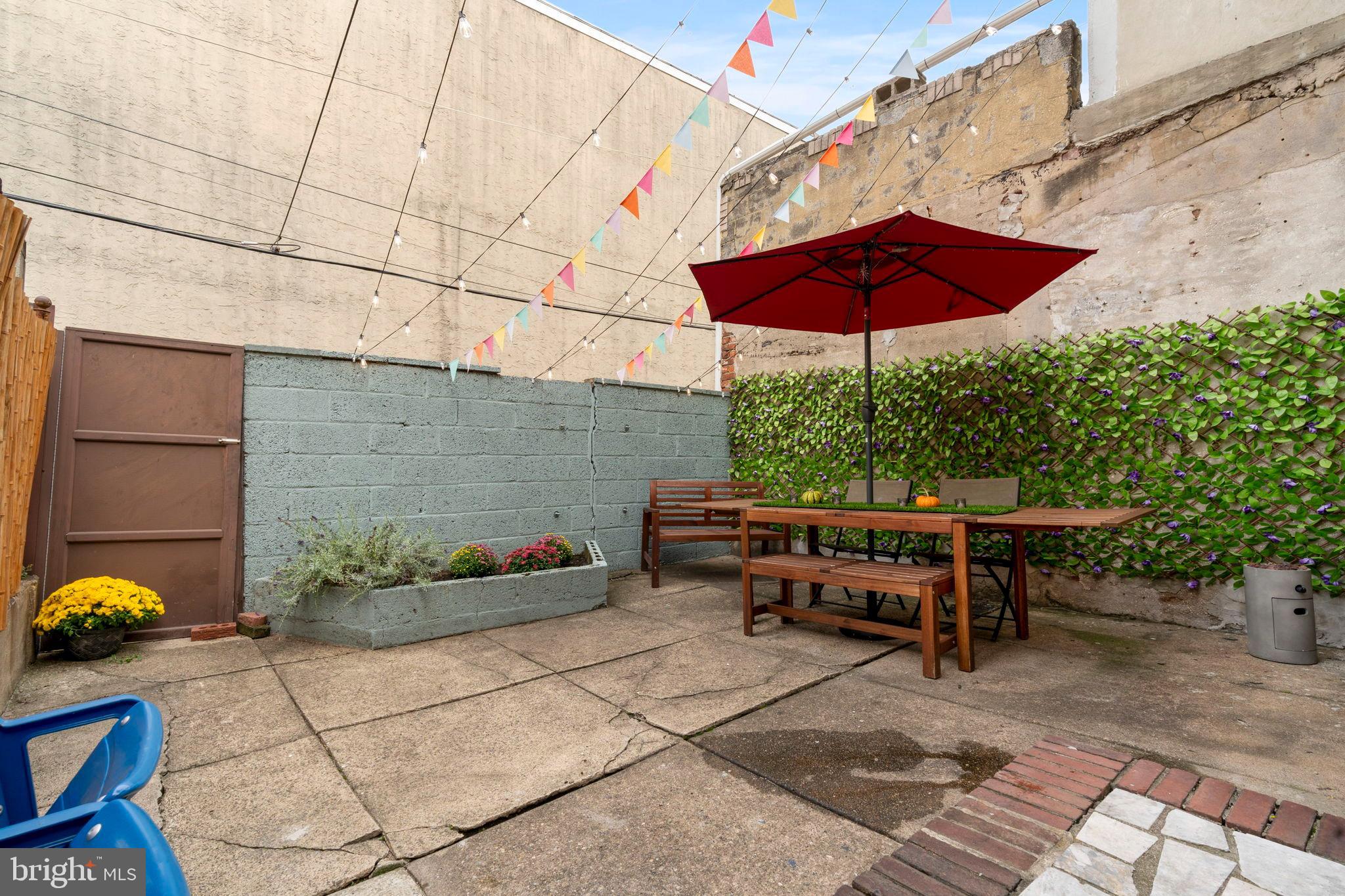 1728 South 13th Street Philadelphia, PA 19148 - Photo 27 of 31 a backyard view with a seating space