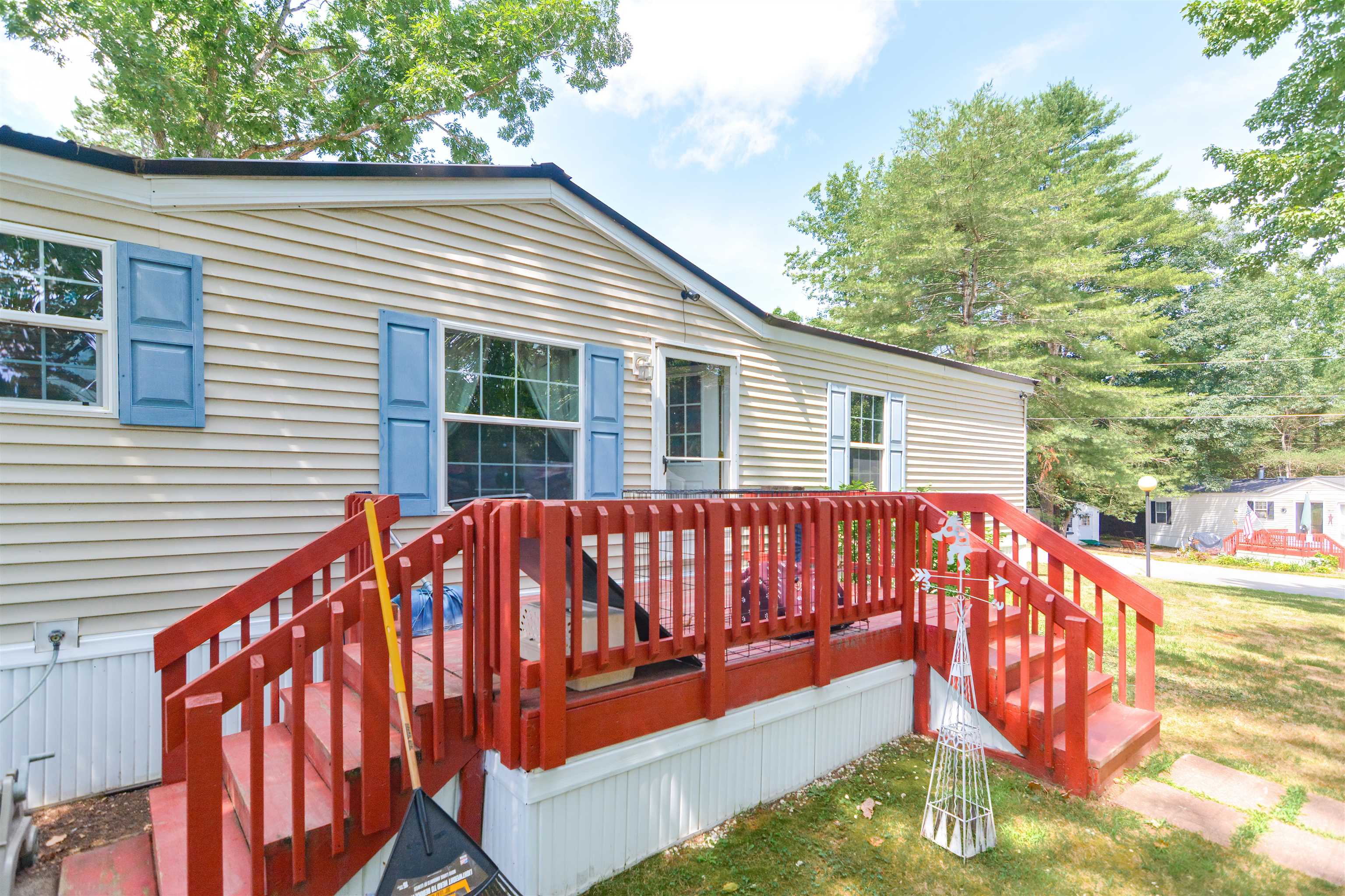 45 Melrose Drive Rochester, NH 03868 - Photo 2 of 16 Gallery Image 2