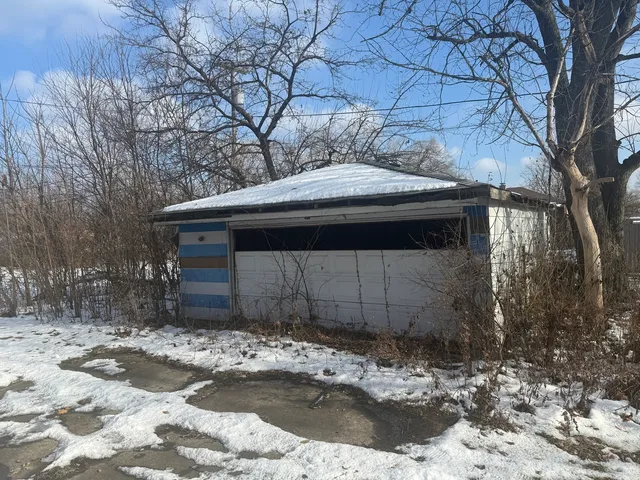 $49,900 | 14919 Cooper Avenue, Harvey, IL 60426
