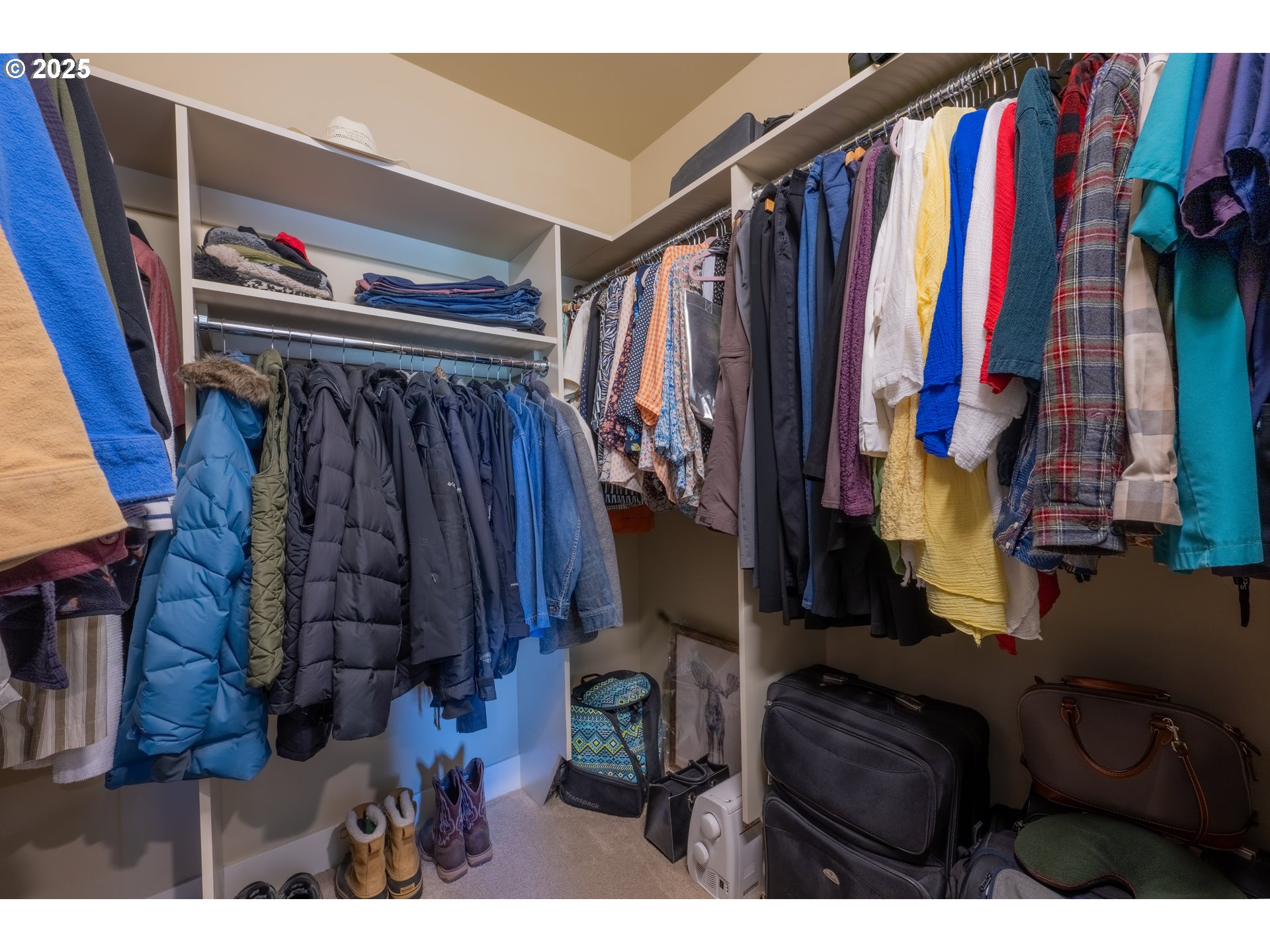 1202 Southeast Yarrow Avenue Madras, OR 97741 - Photo 4 of 16 a view of walk in closet with clothes and shoes