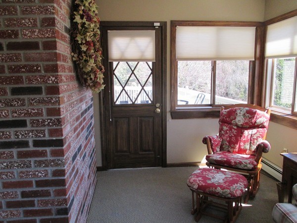 9 Sycamore Drive Rutland, MA 01543 - Photo 5 of 20 a living room with furniture and a window