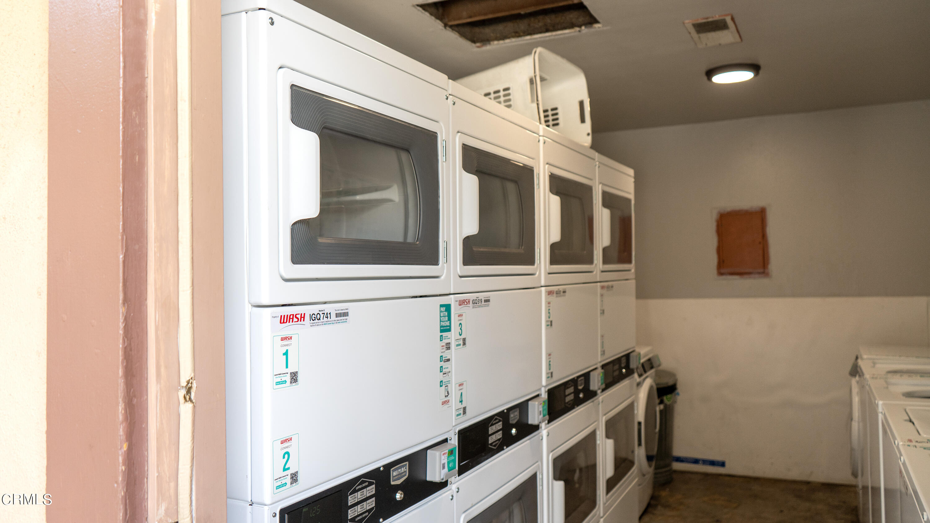1920 North H Street, Unit 235 Oxnard, CA 93036 - Photo 8 of 13 a view of an entryway with wooden floor