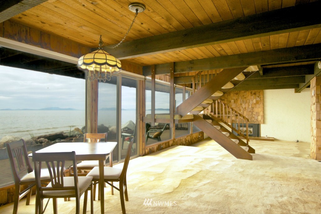 2621 West Beach Road Oak Harbor, WA 98277 - Photo 9 of 22 Gallery Image 9