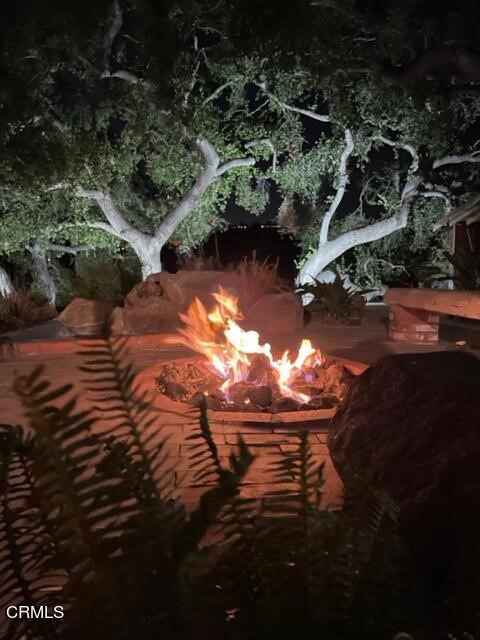 4155 Aralia Road Altadena, CA 91001 - Photo 26 of 28 a view of a lake in a city