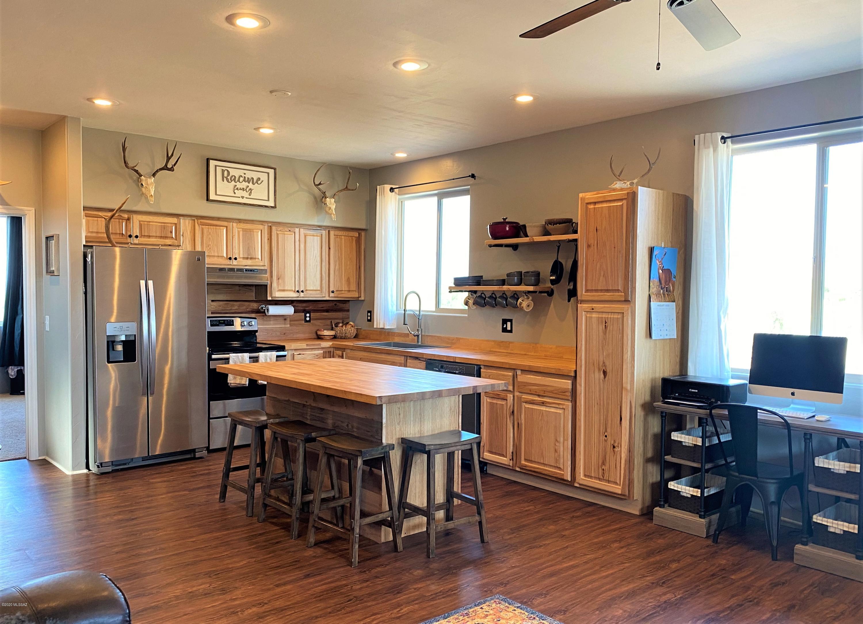 11680 West Orange Grove Road Tucson, AZ 85743 - Photo 4 of 27 Gallery Image 4