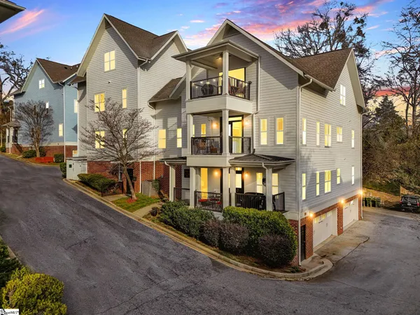 $399,500 | 204 East Park Avenue, Unit 603, Greenville, SC 29601