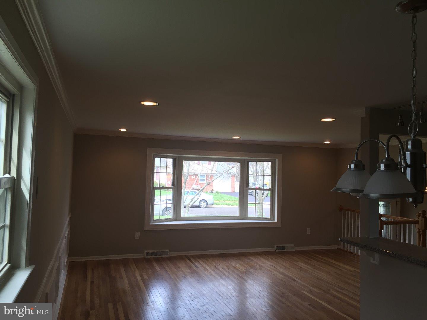 1558 Deer Run Road Warminster, PA 18974 - Photo 6 of 25 Gallery Image 6