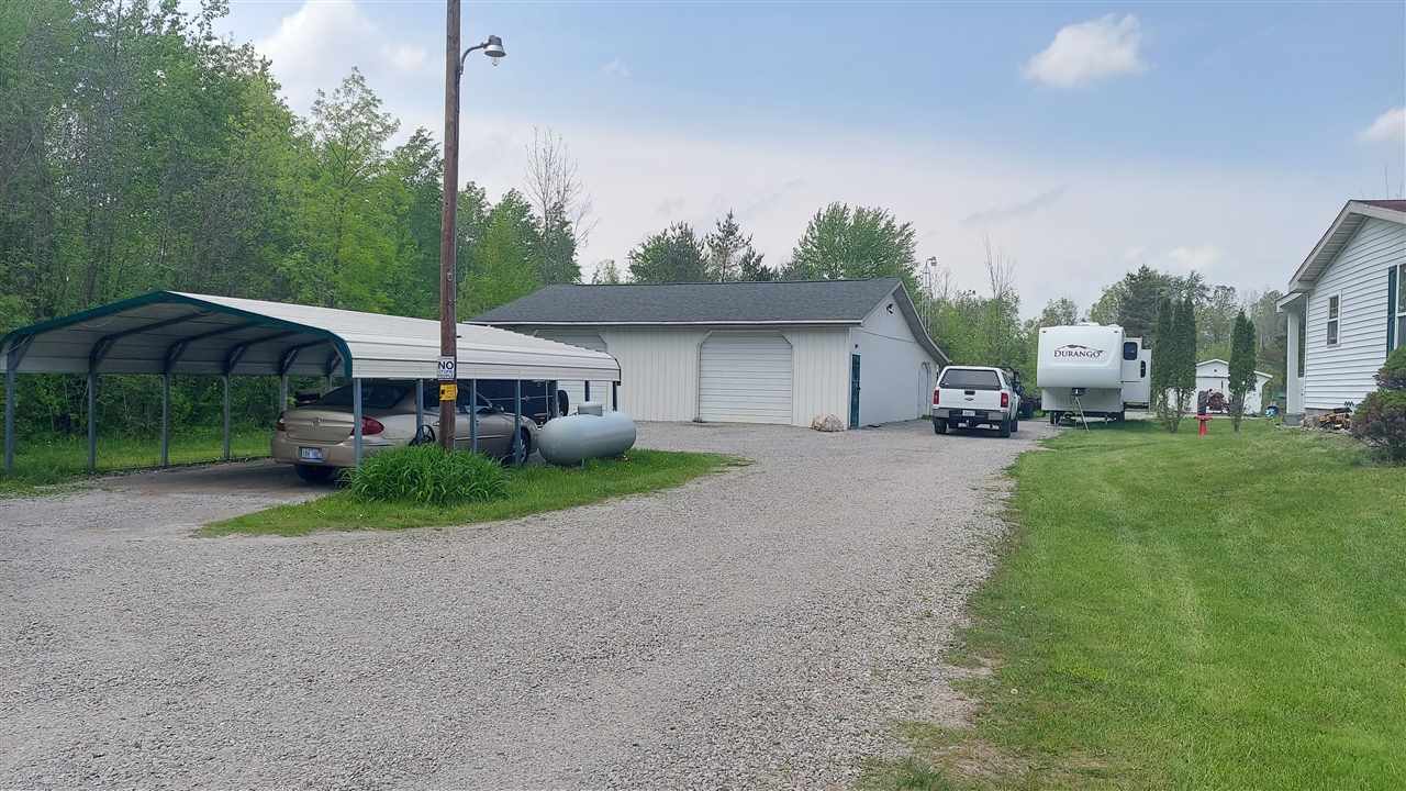1845 East Erickson Road Pinconning, MI 48650 - Photo 2 of 29