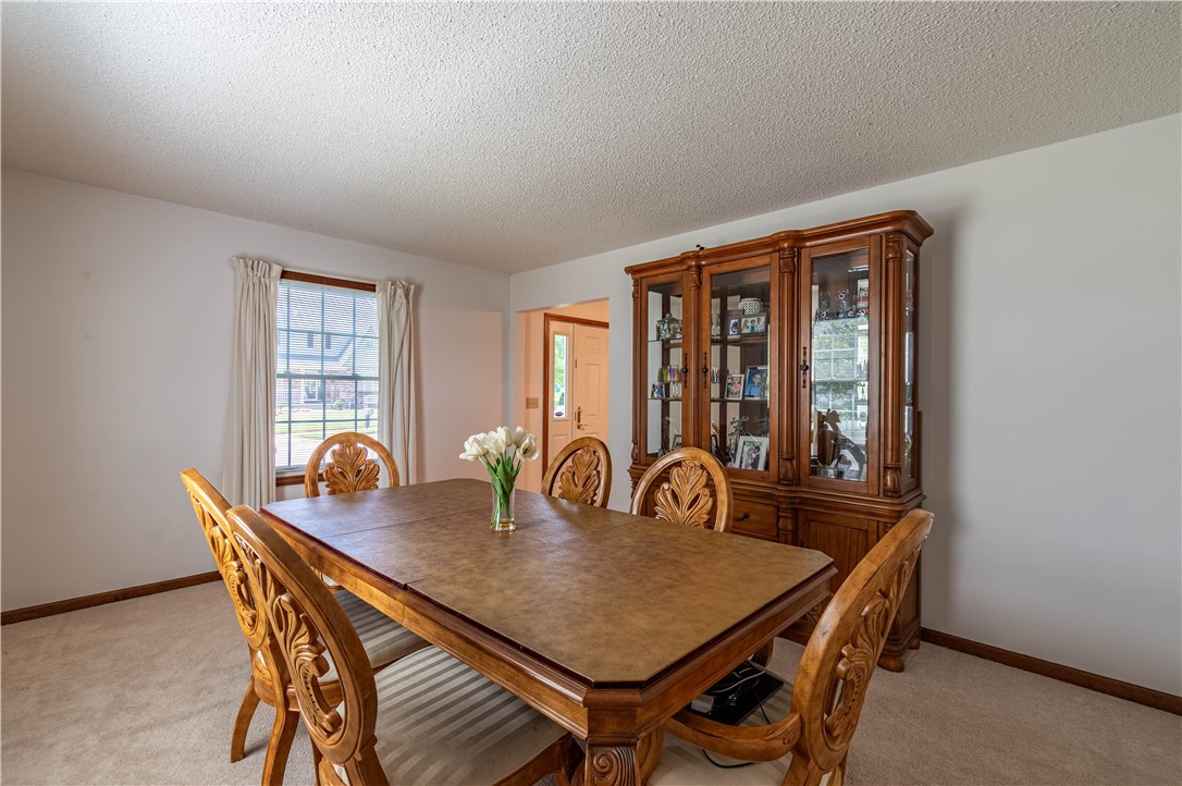 1202 West Pineview Court Decatur, IL 62526 - Photo 6 of 42