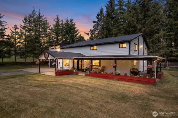 $1,100,000 | 1785 Centralia Alpha Road, Chehalis, WA 98532