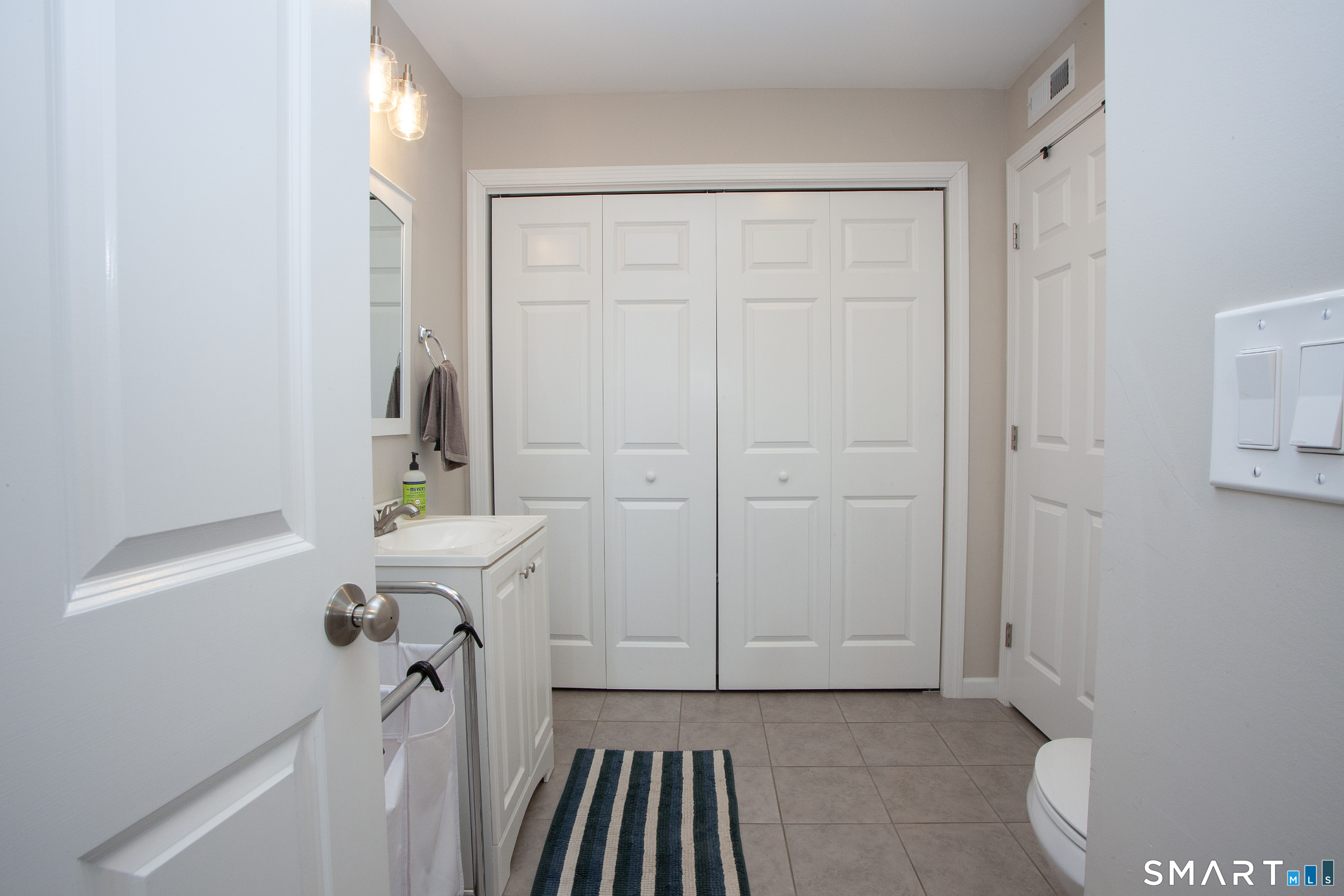 93 Rye Hill Circle Somers, CT 06071 - Photo 32 of 33 a view of bathroom