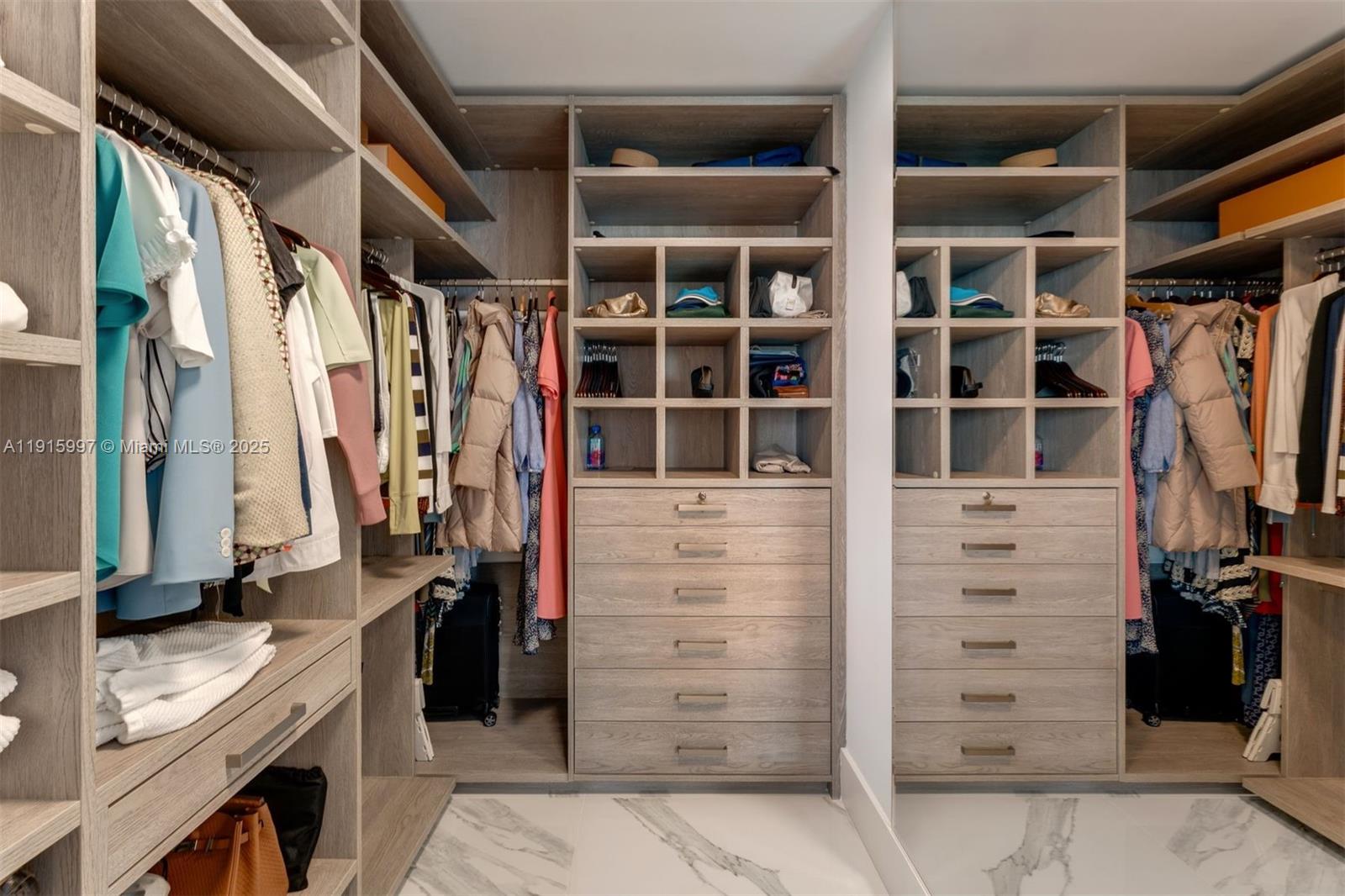 10201 Collins Avenue, Unit 1803 Bal Harbour, FL 33154 - Photo 19 of 51