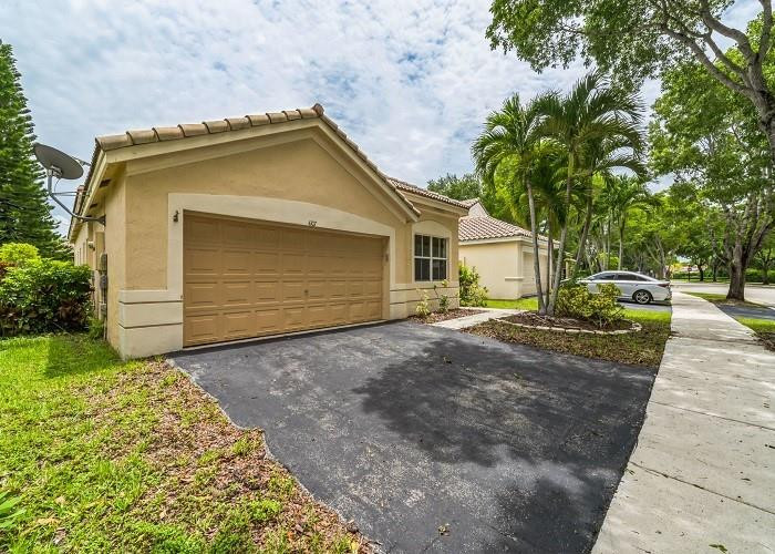 4107 Sabal Ridge Circle Weston, FL 33331 - Photo 2 of 19 Photo 2