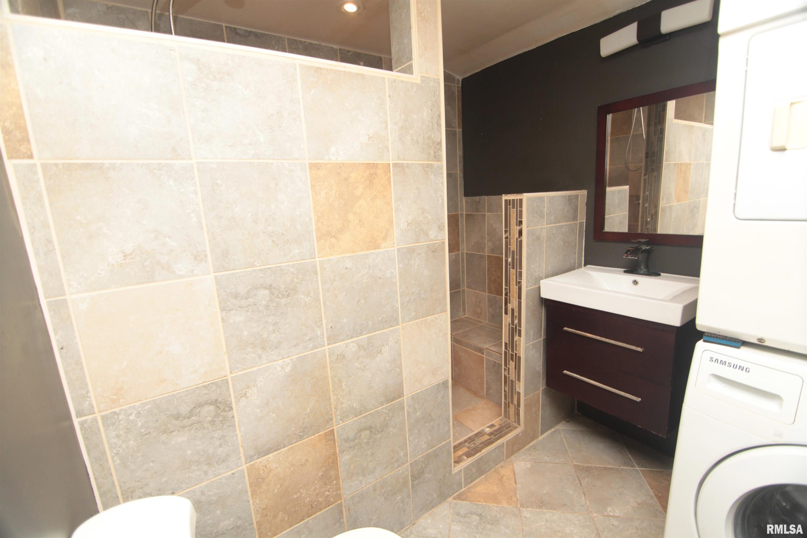 540 46th Street Rock Island, IL 61201 - Photo 13 of 29